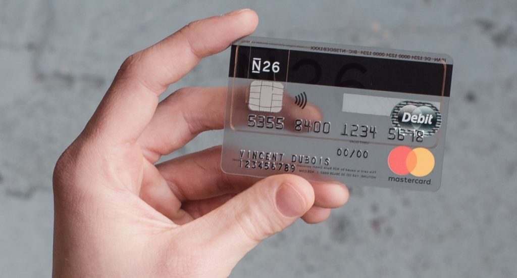 Carte bancaire transparente